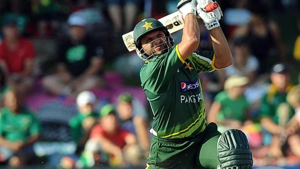 longest six in cricket